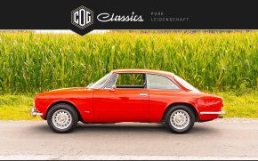 Alfa Romeo GTV 8