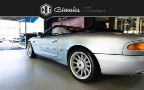 Aston Martin DB7 Volante 12