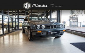 BMW 320 i E 30 6