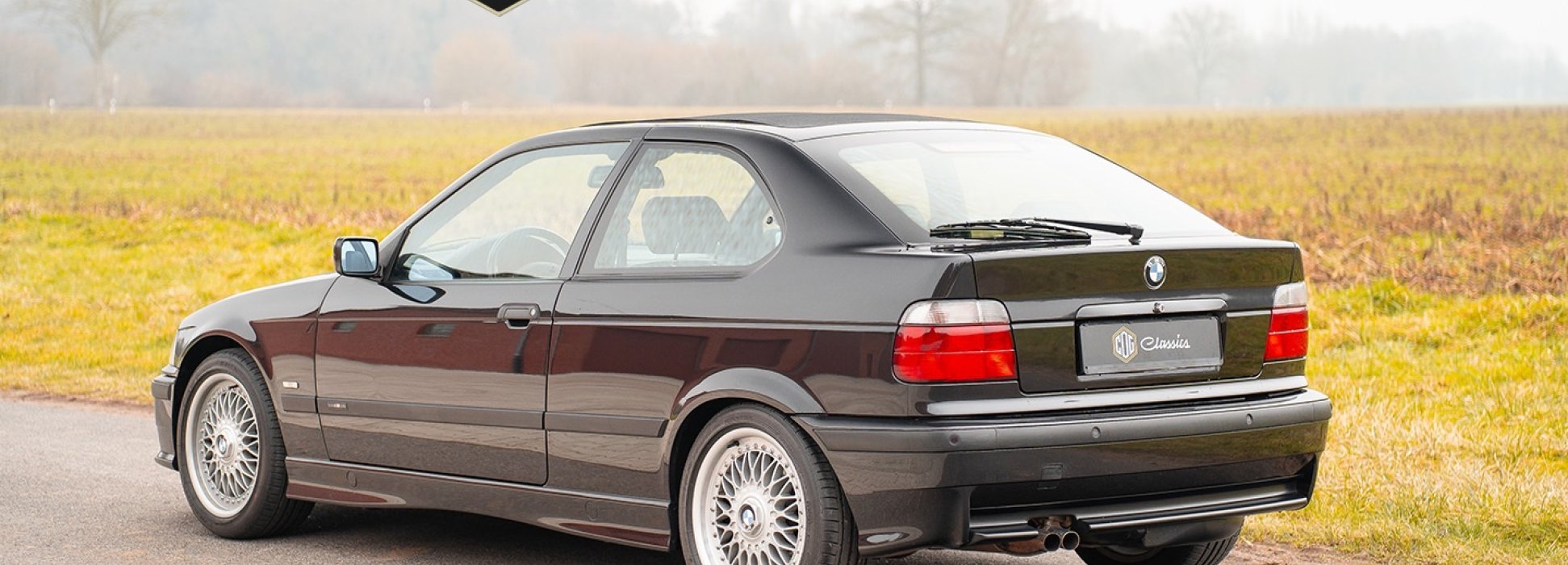BMW 323 ti E36 4