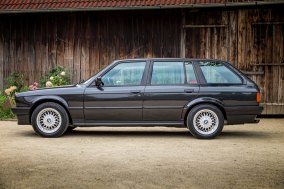 BMW 325 i E30 Touring 3