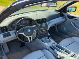 BMW 325 Ci  8