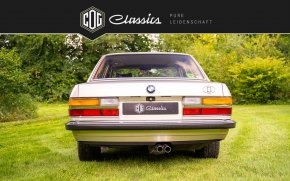 BMW 528 E28 12