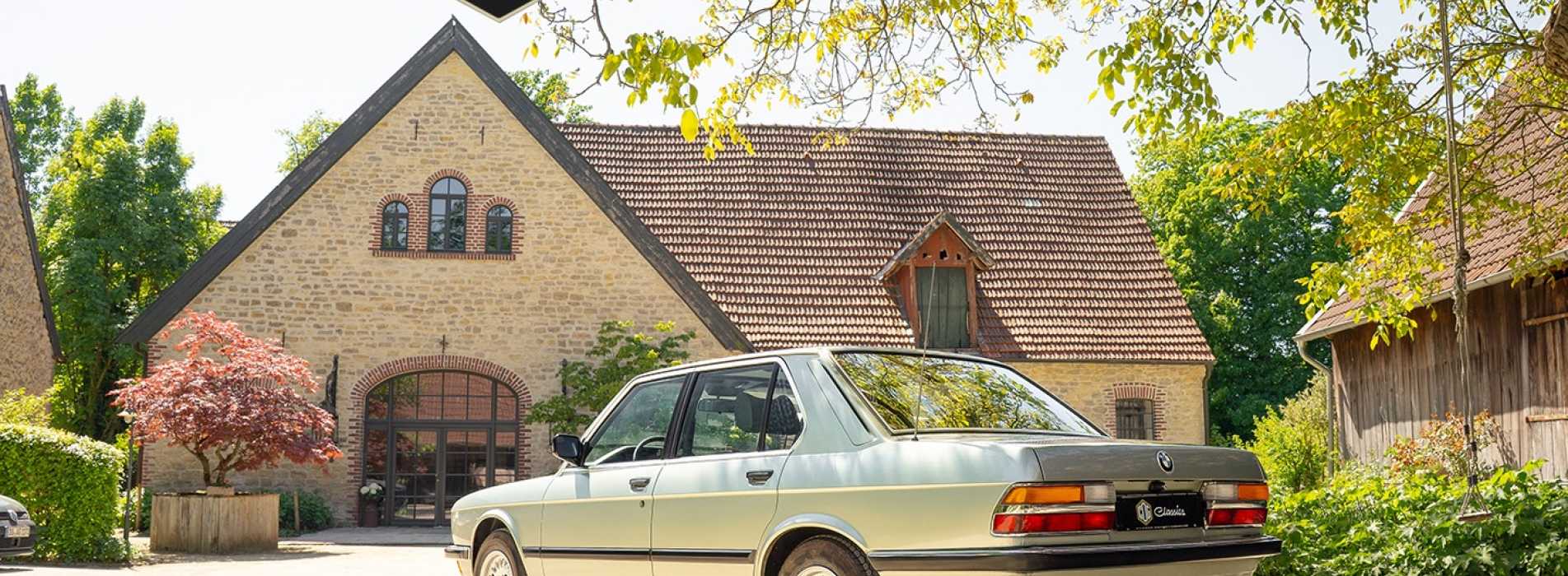BMW 528 E28  9