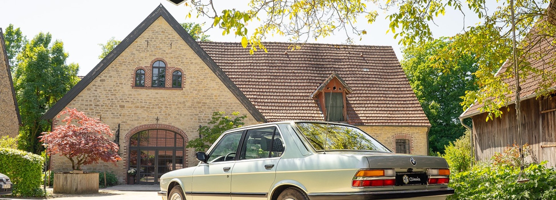 BMW 528 E28  4