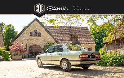 BMW 528 E28  2