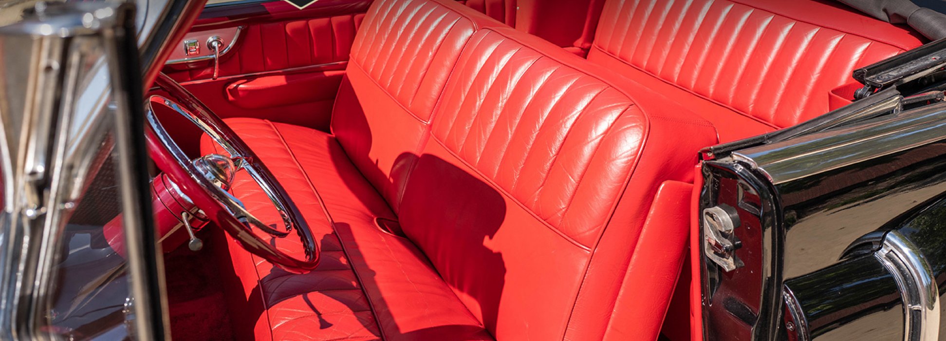 Cadillac Series 62 Convertible 17