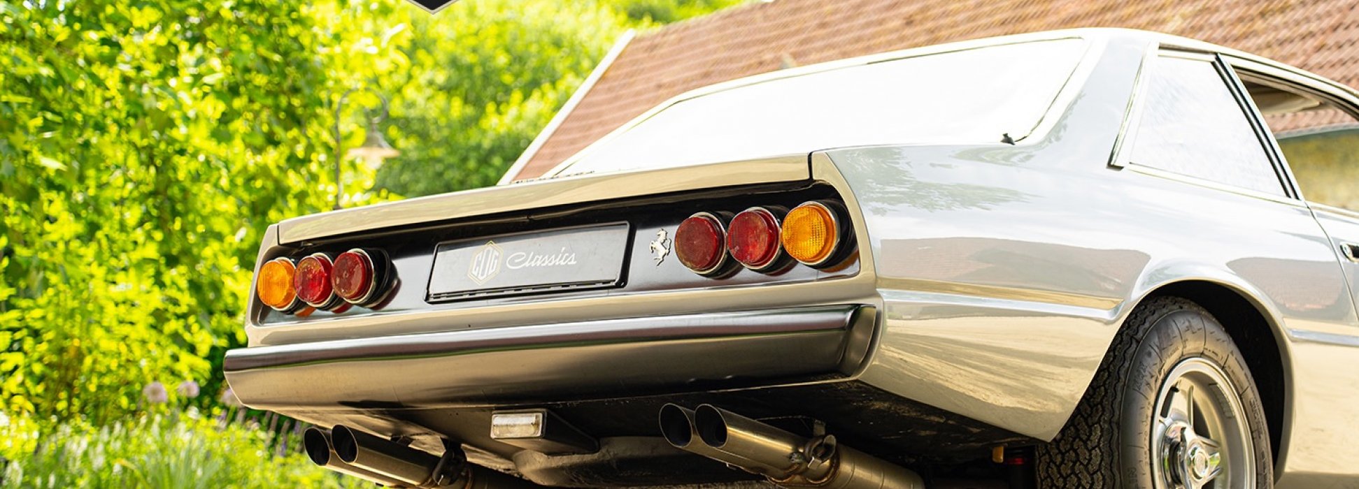 Ferrari 365 GT4 2+2 6