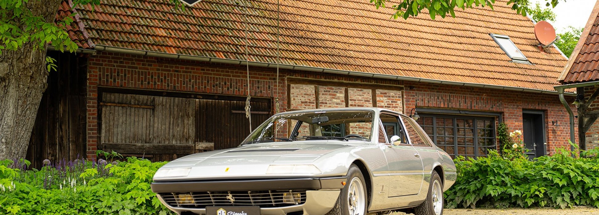 Ferrari 365 GT4 2+2 2