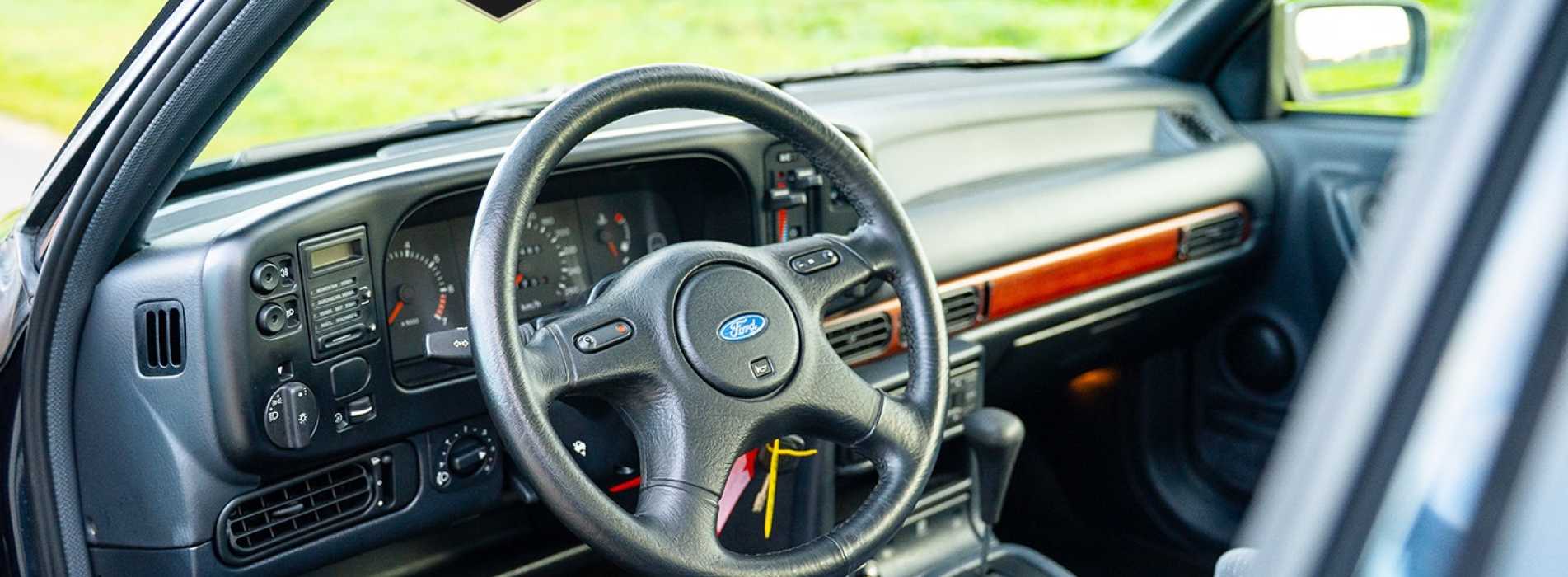 Ford Scorpio  2,9i Ghia Cosworth 27