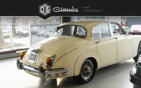 Jaguar MK II 3.4 19