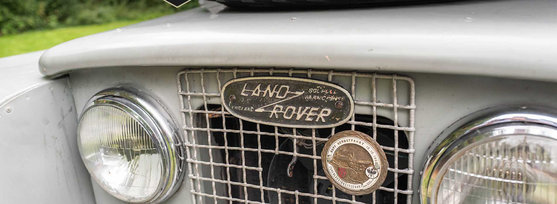 Land Rover Defender 37