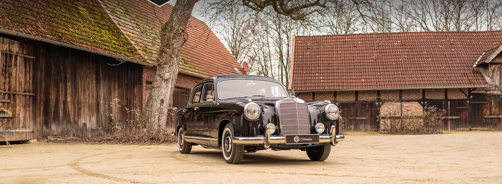 Mercedes-Benz 219 Ponton 44