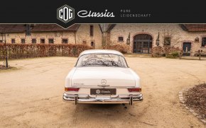 Mercedes-Benz 220 SE W111 16