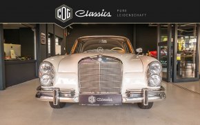 Mercedes-Benz 220 SE W111 36