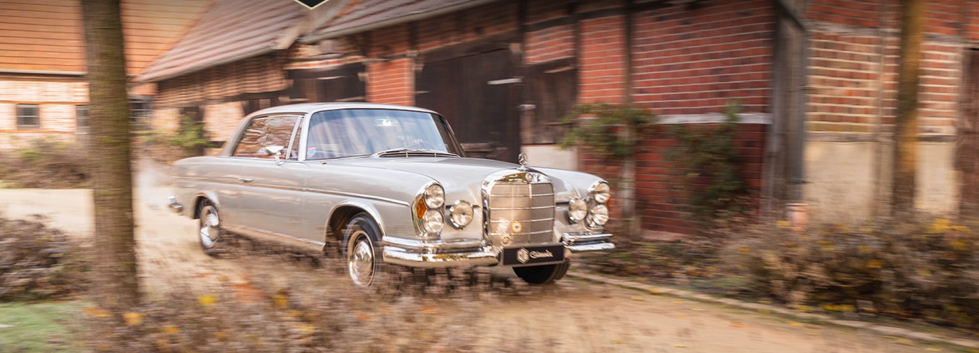 Mercedes-Benz 250 SE W111 5