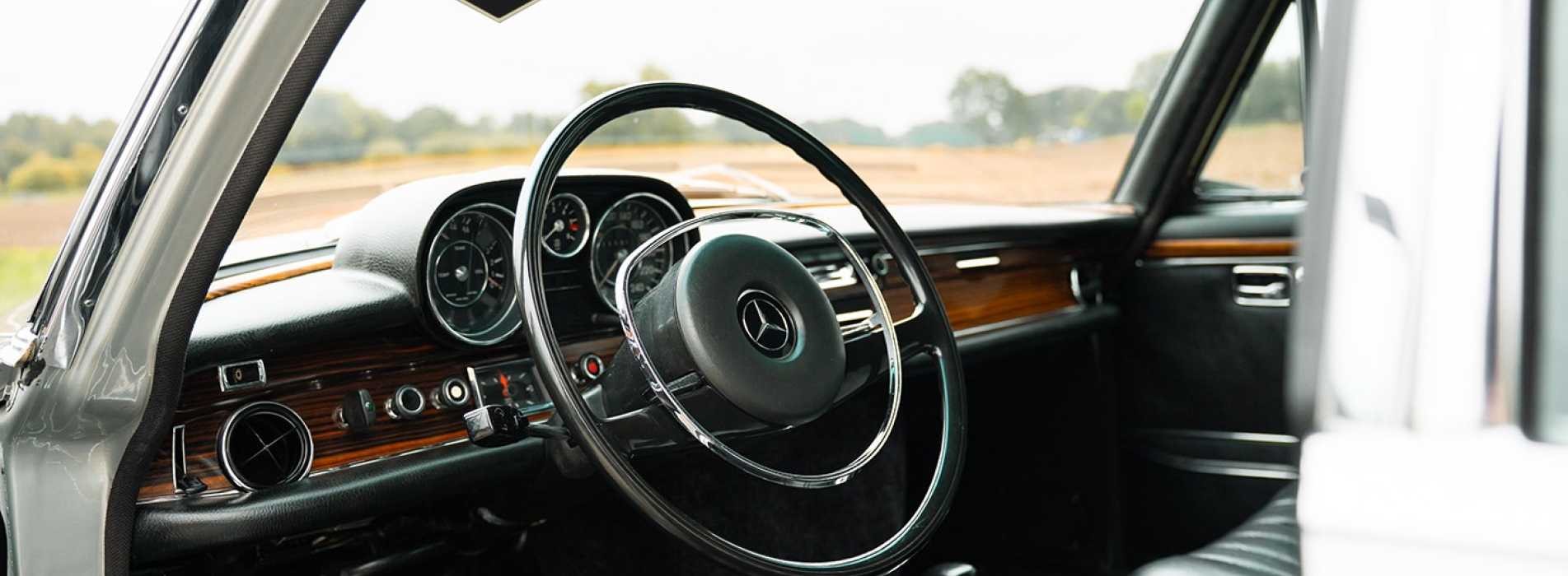 Mercedes-Benz 300 SEL 6.3 8