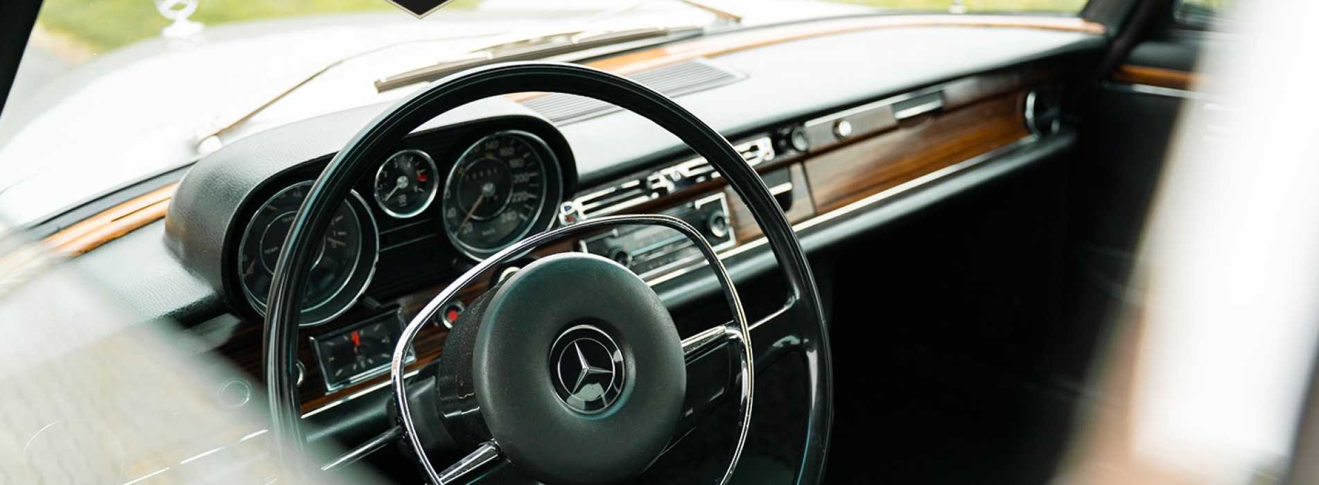 Mercedes-Benz 300 SEL 6.3 9