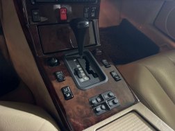 Mercedes-Benz 500 SL  8