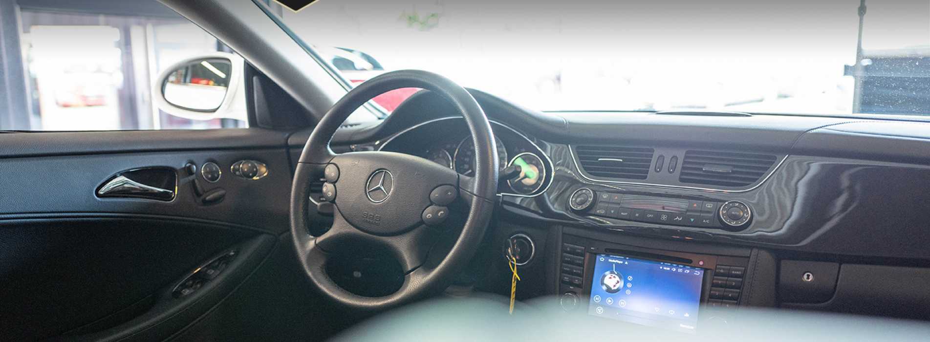 Mercedes-Benz CLS 350 Automatik 32