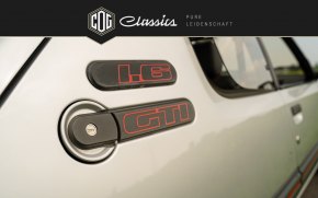 Peugeot 205 GTI  32