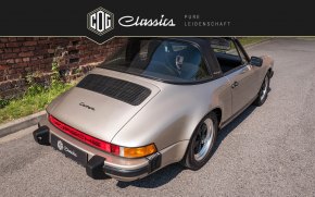 Porsche 911 Carrera 3.2 Targa 30