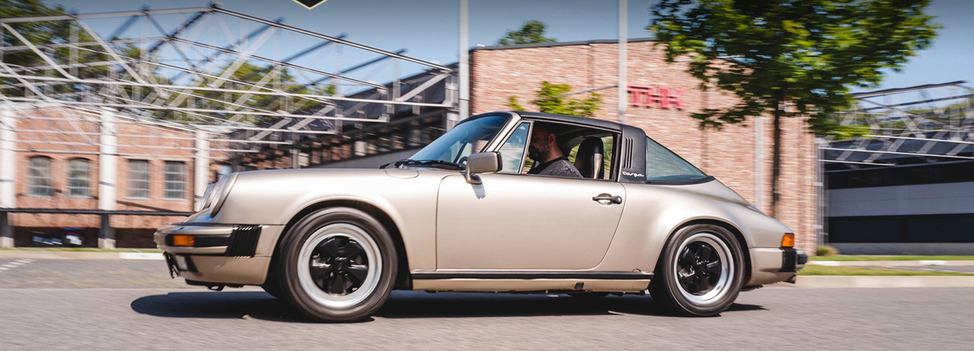 Porsche 911 Carrera 3.2 Targa 1