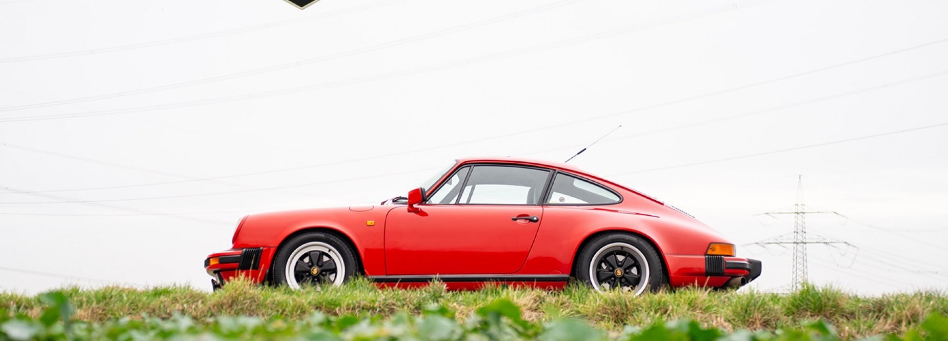 Porsche 911 Carrera 3.2  12