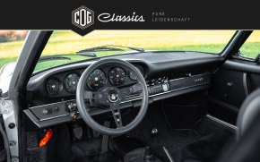 Porsche 911 Targa 2.4  26