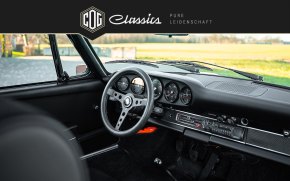 Porsche 911 Targa 2.4  32