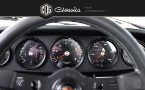 Porsche 911 Targa 2.4  44