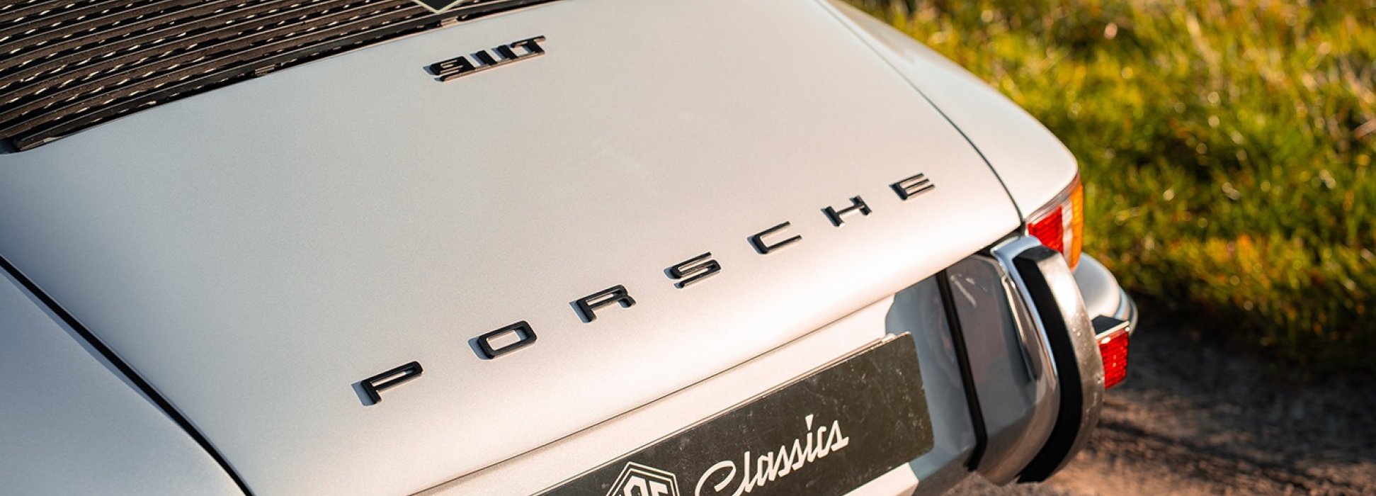 Porsche 911 Targa 2.4  7