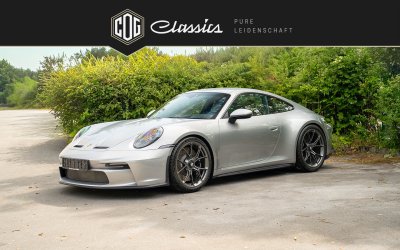 Porsche 911 GT3 Touring  1