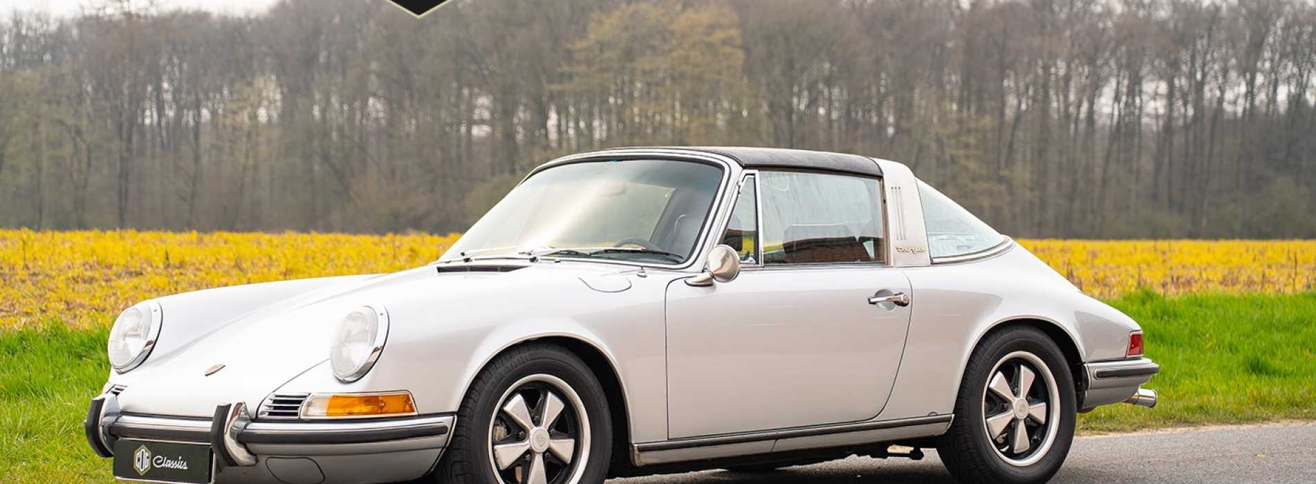 Porsche 911 S 2.2 Targa  1