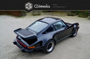 Porsche 930 Turbo 3.3 21