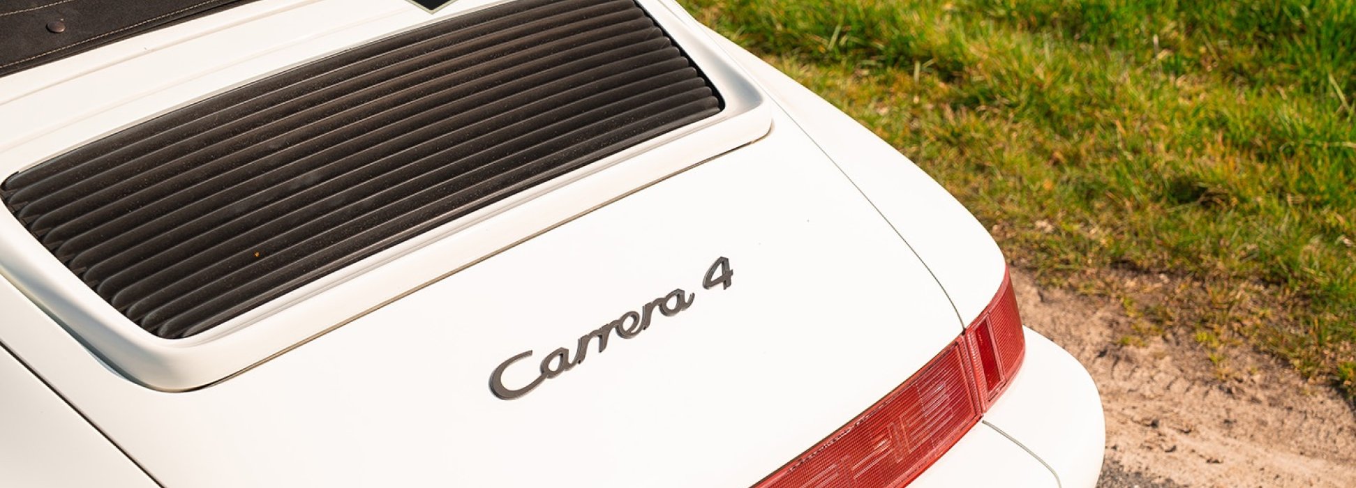 Porsche 964 Carrera 4 6