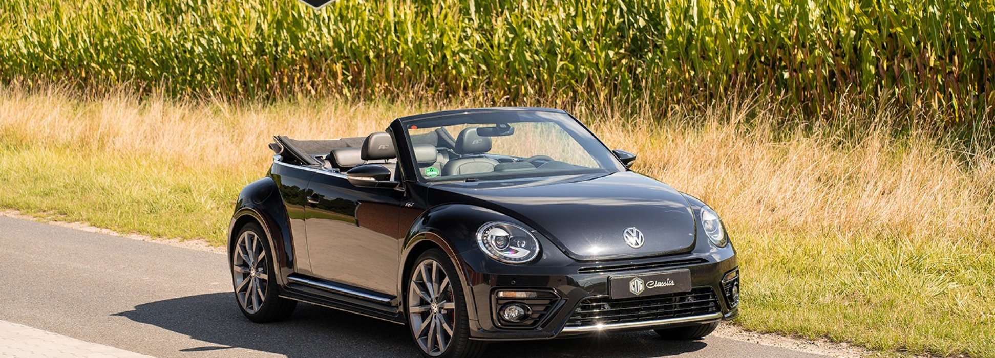 Volkswagen Beetle Cabrio R-Line 1