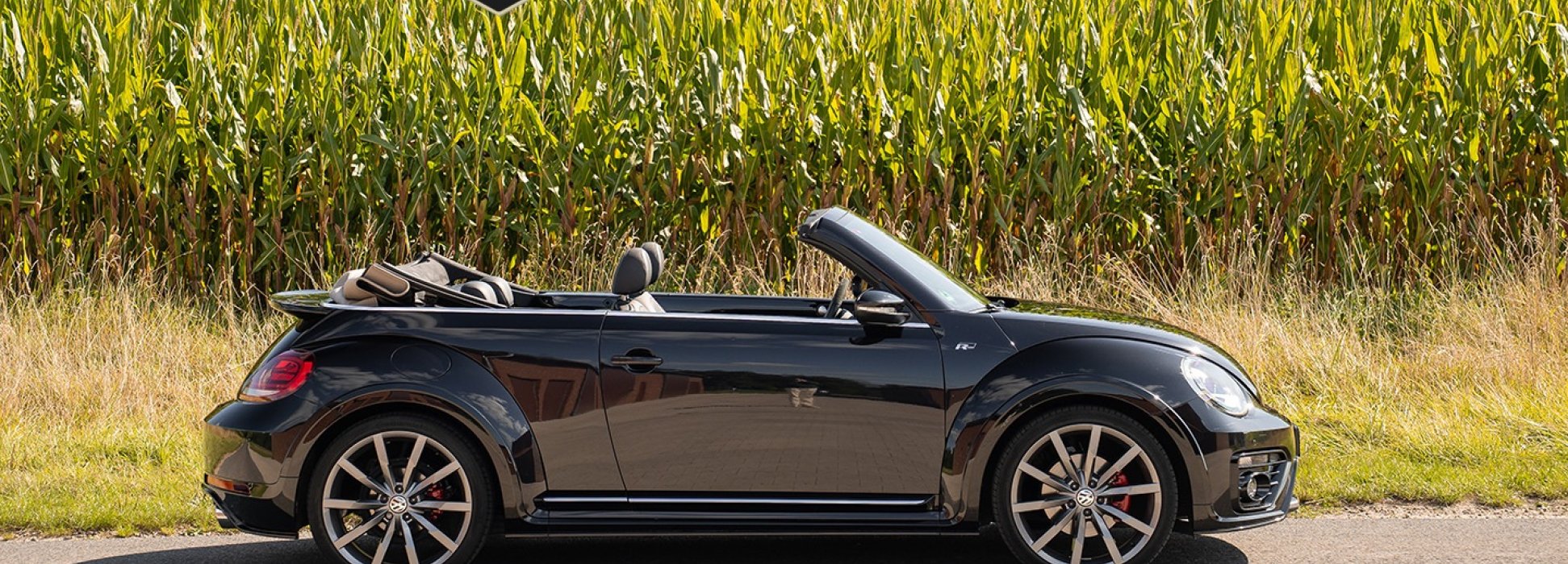 Volkswagen Beetle Cabrio R-Line 3