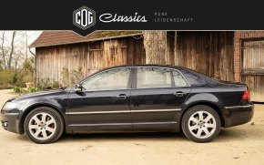 Volkswagen Phaeton V8 4.2  8